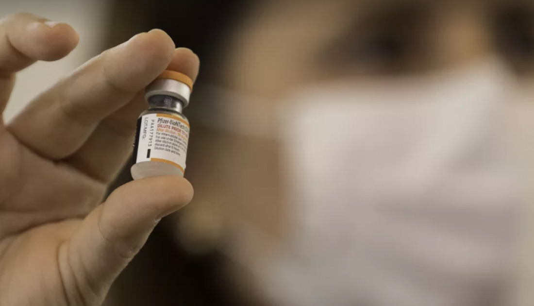 Pais em SC são multados em até R$ 8,4 mil por não vacinarem filhos contra Covid-19