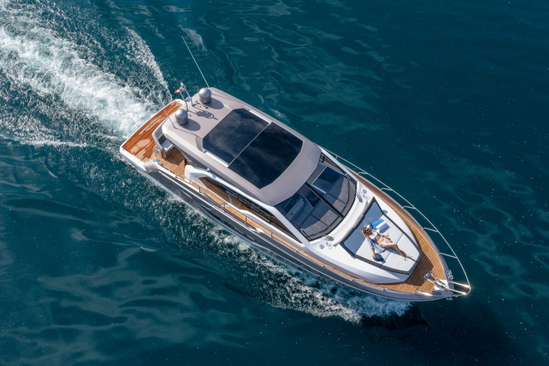 Jorginho Mello cancela criação de IPVA para barcos e aviões em Santa Catarina