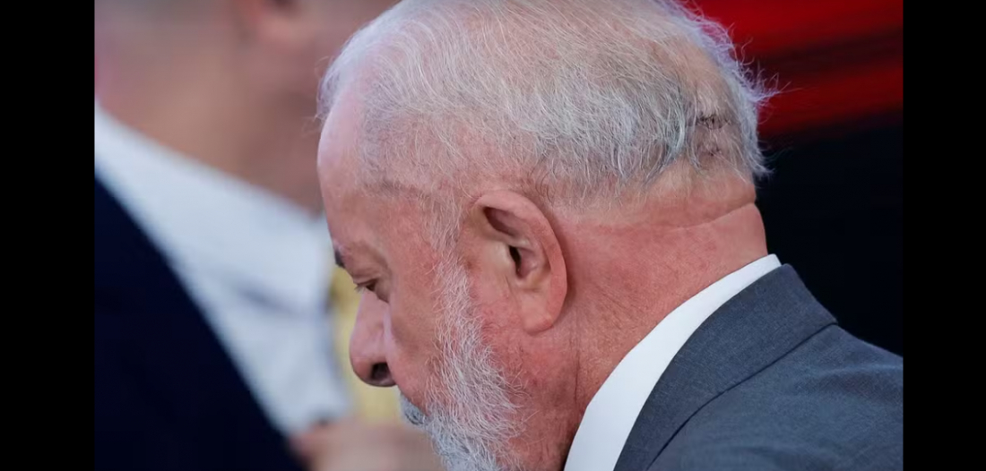 Um dia após cirurgia na cabeça, Lula está 'lúcido, orientado e passou a noite bem', diz boletim médico