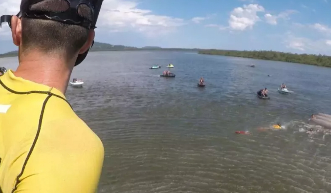 Em SC: Morre bebê que foi resgatado após embarcação virar durante tempestade