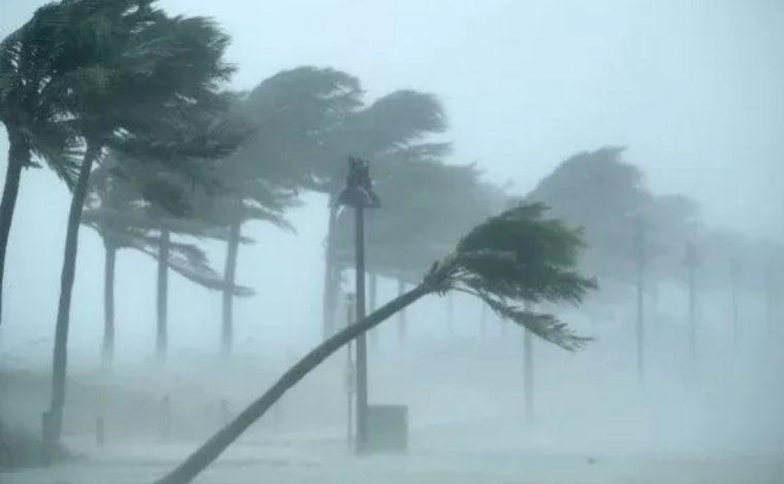 Virada no tempo coloca 10 cidades de SC em alerta de perigo com ventos de até 100 km/h