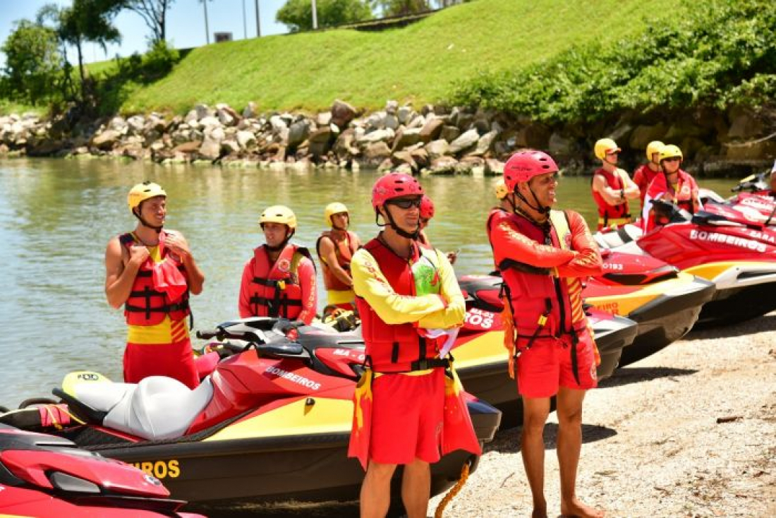 Pré-temporada da Operação Estação Verão registra mais de 300 salvamentos em SC