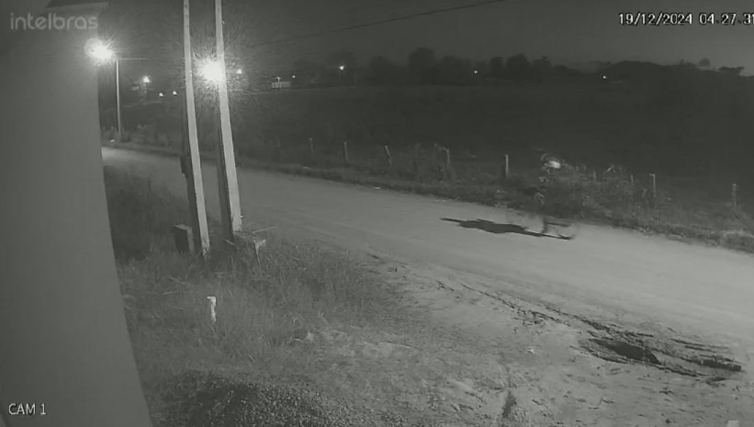 (Vídeos) Furtos de fiação geram indignação no Bairro Santa Luzia e Praia Redonda, em Tubarão