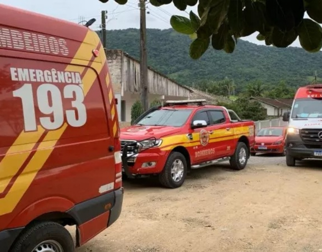 SC: menino de 2 anos morre afogado após cair em piscina