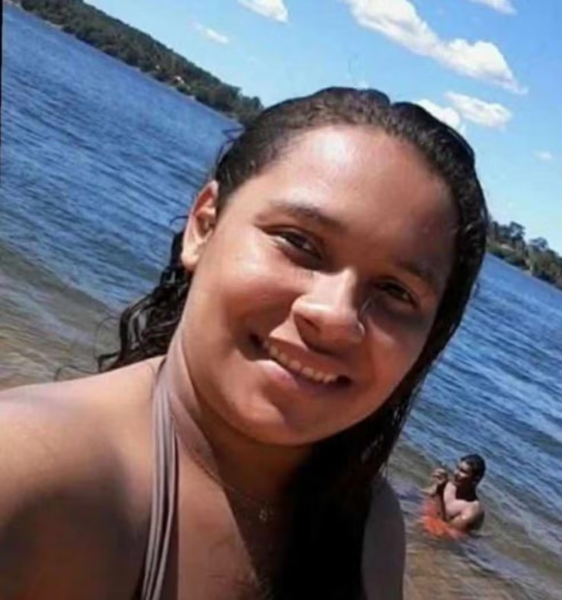 Jovem que morreu em desabamento de ponte tinha sido aprovada em medicina