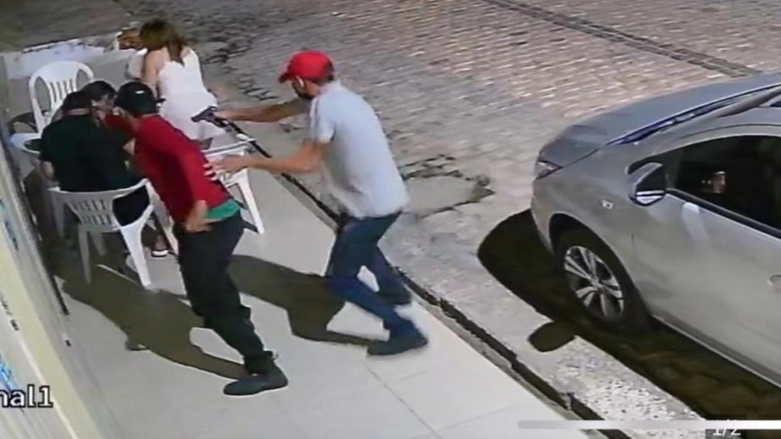 Presidente de Câmara de Vereadores é assassinado a tiros na calçada de casa