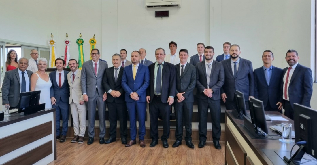 Preto Crippa e Leandro Bento são empossados como prefeito e vice de Laguna com a presença de Governador Jorginho Mello