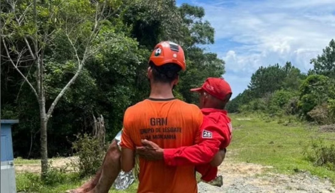 Idoso é resgatado em mata após ficar cerca de 30 horas desaparecido em Balneário Barra Sul