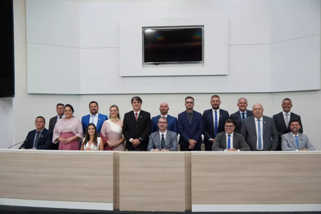 Câmara aprova vale-alimentação de R$1.574 para vereadores em cidade de SC