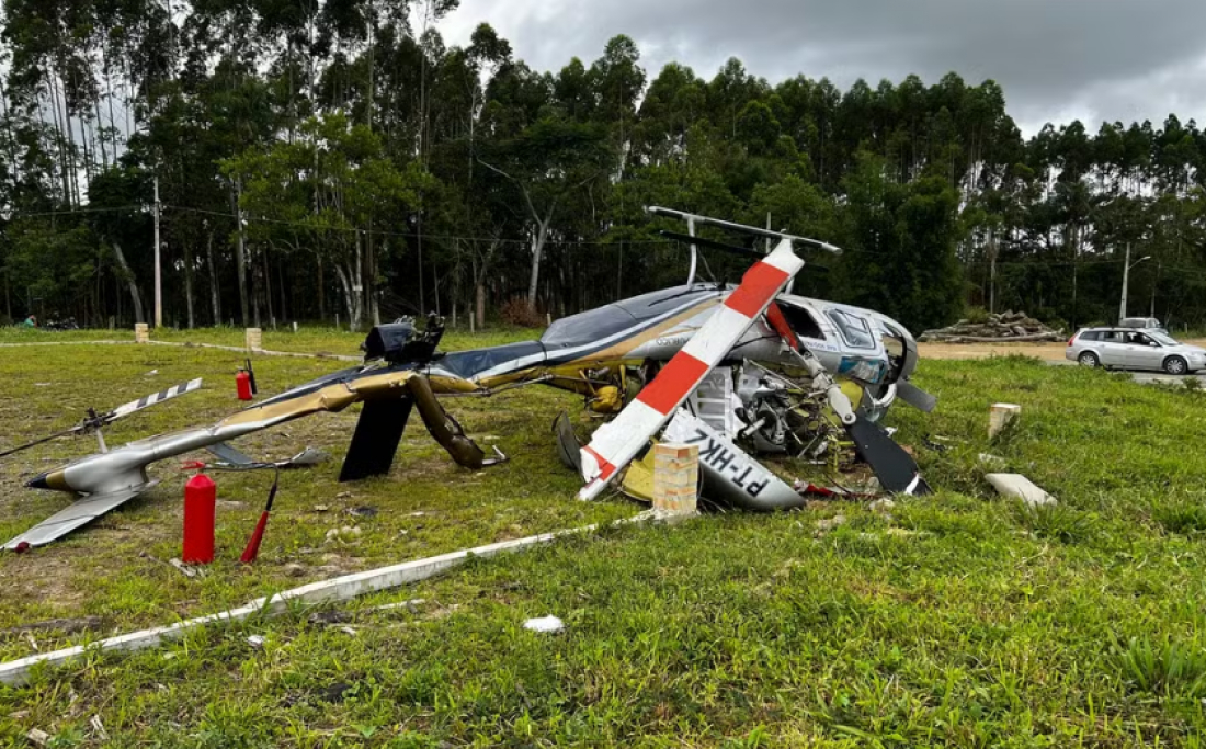 Helicóptero que caiu em SC tinha 4 turistas, um piloto e faria voo panorâmico da região