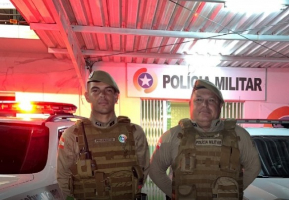 Soldado tira primeiro serviço na PM ao lado do pai em Laguna