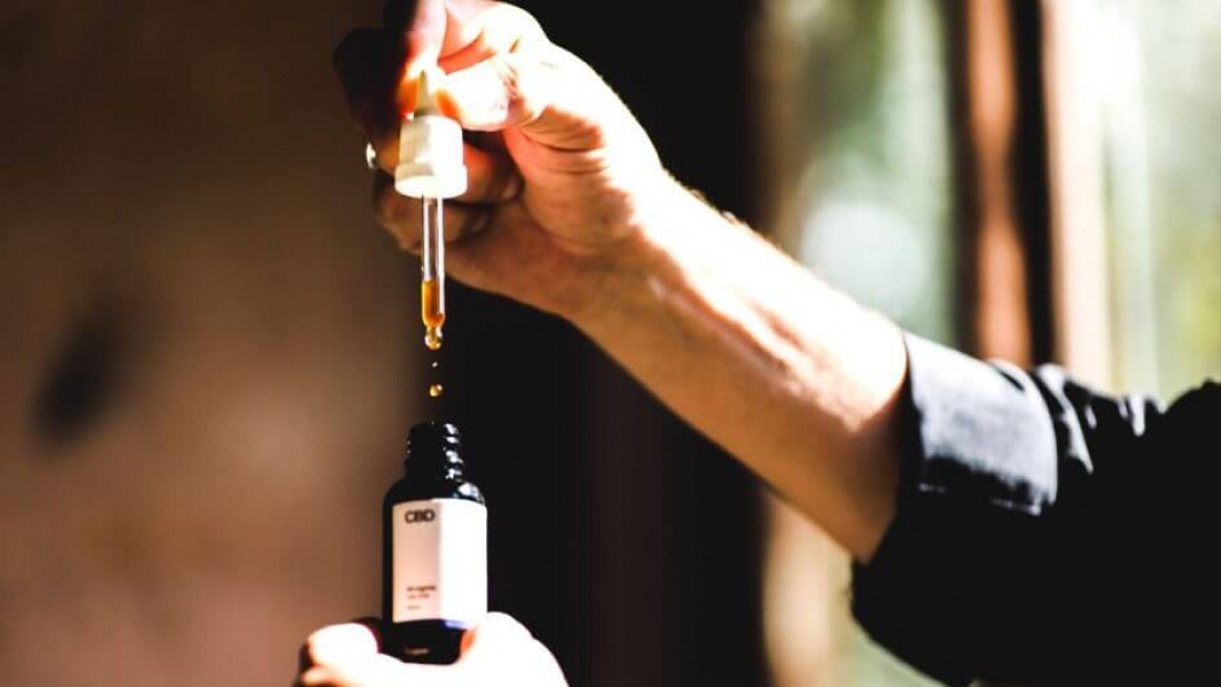 Lei que aumenta acesso a medicamentos à base de cannabis pelo SUS em SC é sancionada