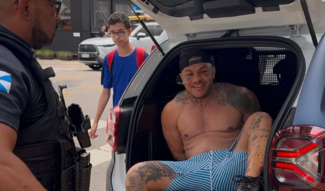 Influenciador Toguro deixa delegacia em Balneário Camboriú após desacato contra agentes de trânsito