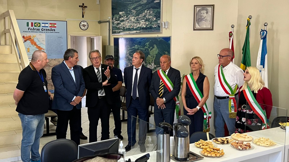 Pedras Grandes recebe delegação italiana e avança no pacto de amizade com Belluno