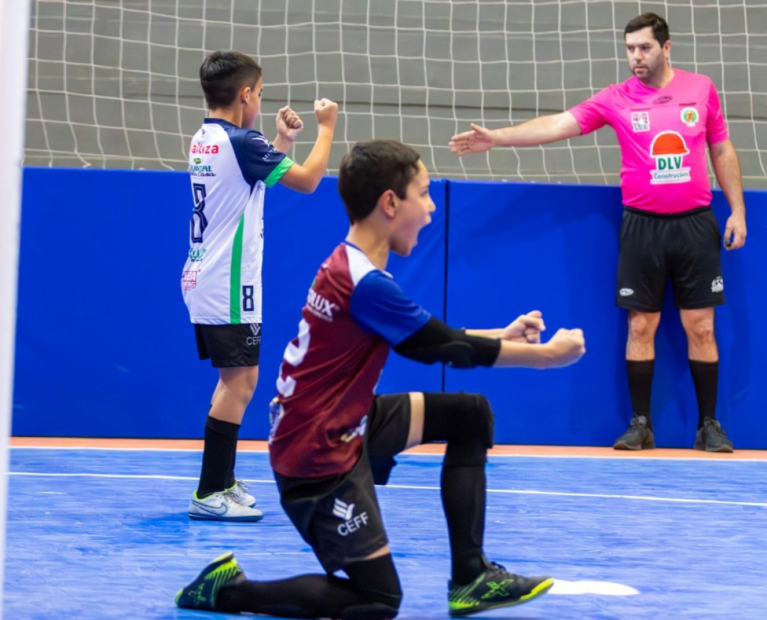 Centro de Excelência de Futsal e Futebol (CEFF) de Tubarão realizará seletiva para jovens atletas