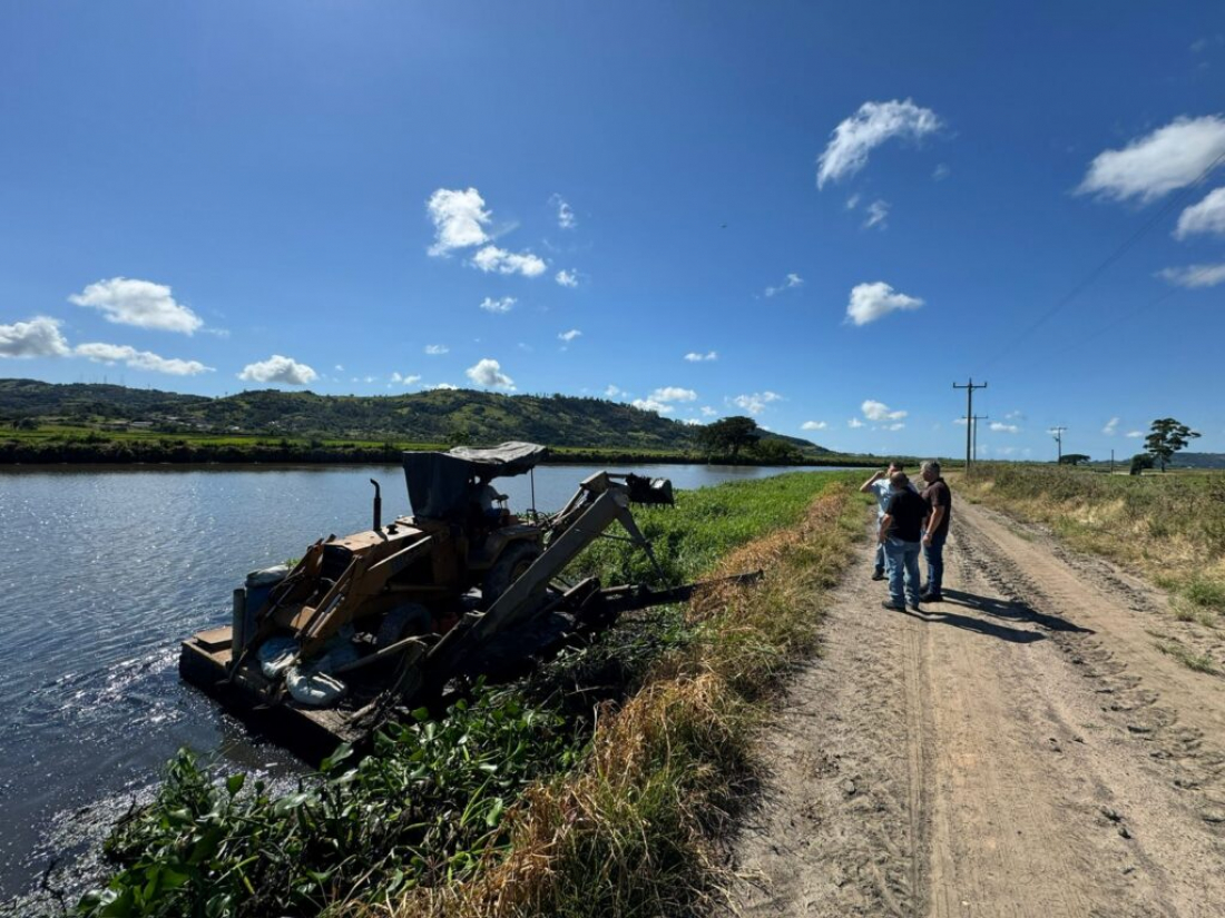 Tubarão começa limpeza de rios e córregos para evitar alagamentos