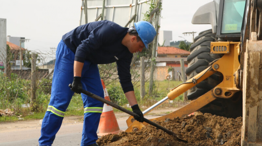 Bairros de Tubarão terão abastecimento comprometido até sexta-feira devido a rompimento de rede
