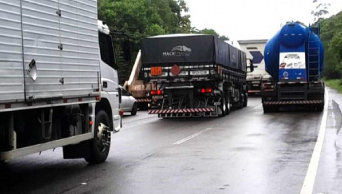 Interdição cancelada: BR-101 no Morro dos Cavalos segue liberada após avaliação técnica