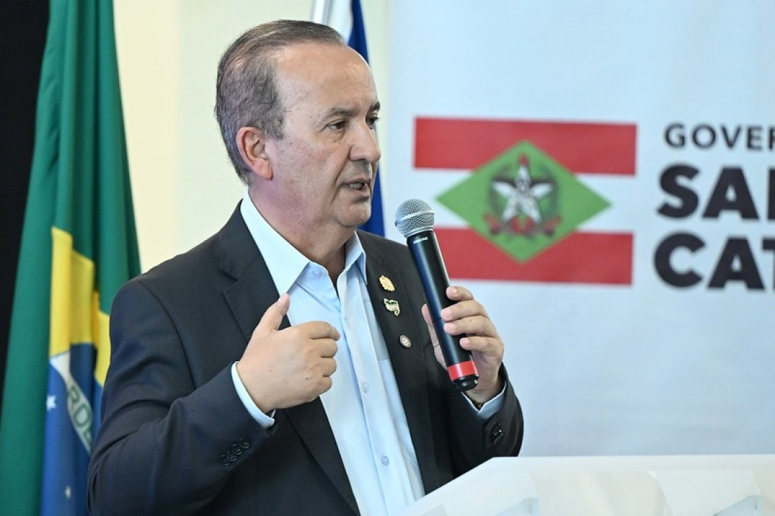 Jorginho Mello não comenta decisão de Moraes e destaca contatos entre Bolsonaro e Valdemar