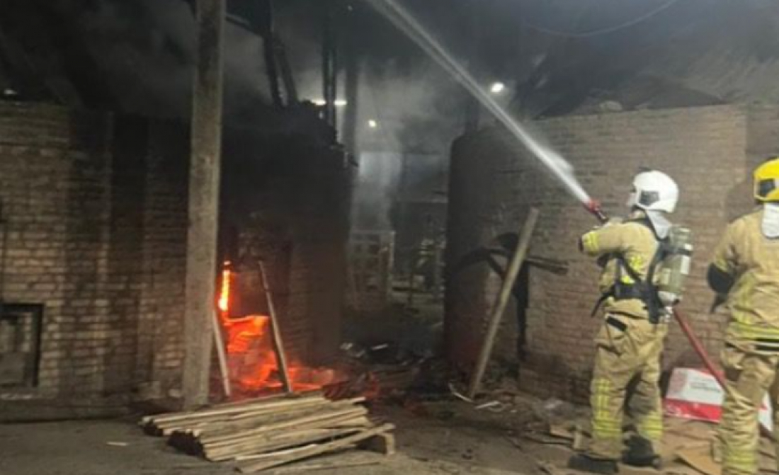 Incêndio em fábrica de cerâmica em Sangão mobiliza Bombeiros Voluntários