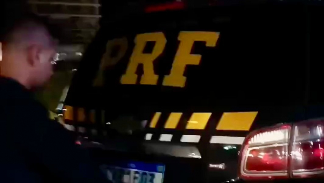 Motorista embrigado é preso depois de atropelar PRF na BR-101 em Balneário Camboriú