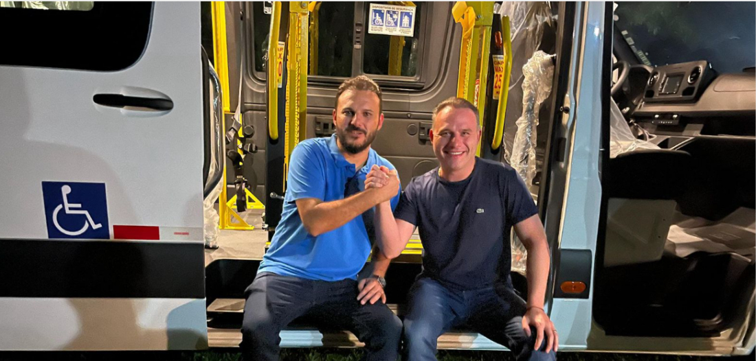 Pescaria Brava recebe van equipada para transporte de pacientes