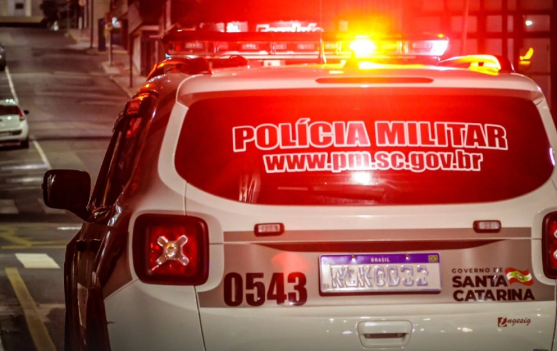 Polícia Militar apreende drogas e mais de R$ 7 mil após abordagem em Gravatal