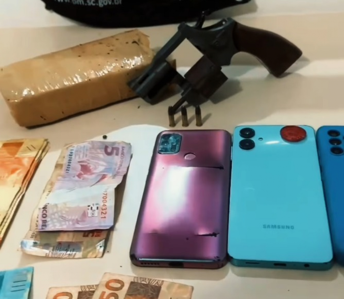 Operação da PM prende homem de 25 anos e apreende adolescente de 17 anos no bairro Passagem