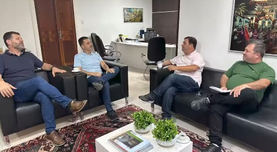 Deputado Sérgio Guimarães destina R$ 1,3 milhões para Rua Coberta de Oficinas e na reforma do centro comunitário do bairro Revoredo