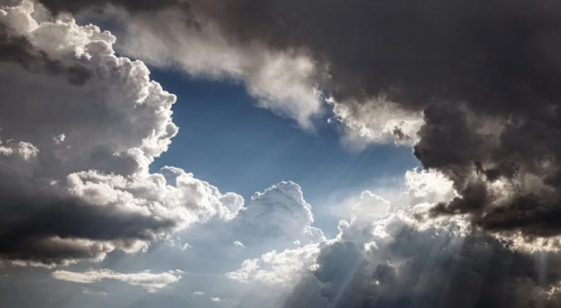 Temporais isolados e calorão acima de 30°C marcam este domingo em SC 