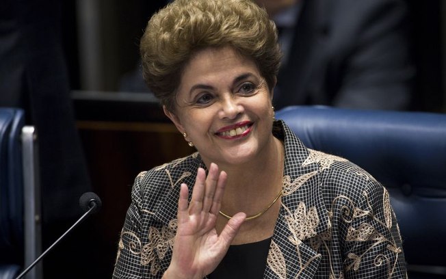Líder em todas as pesquisas, Dilma perde eleição para Senado