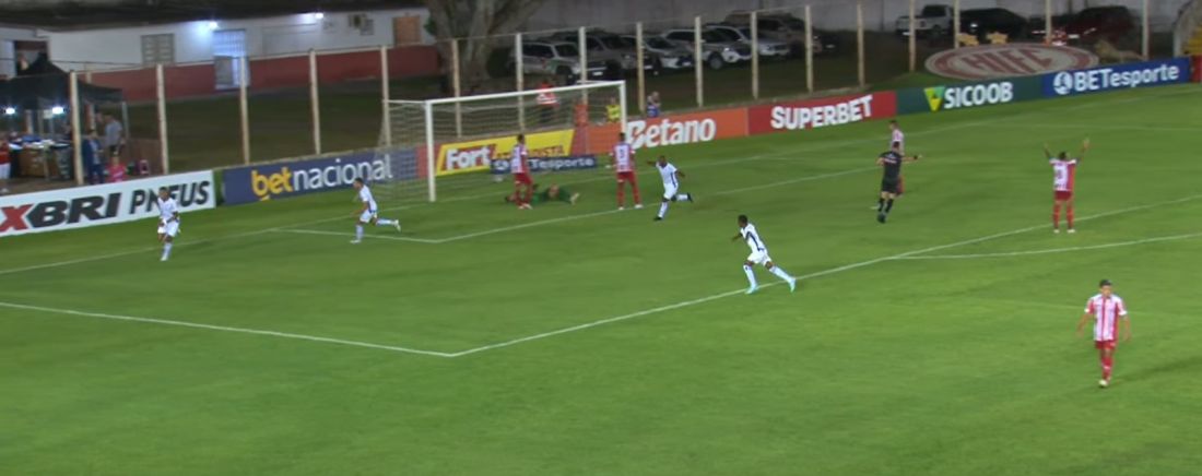 Hercílio Luz é goleado em casa pelo Avaí e se complica no Catarinense