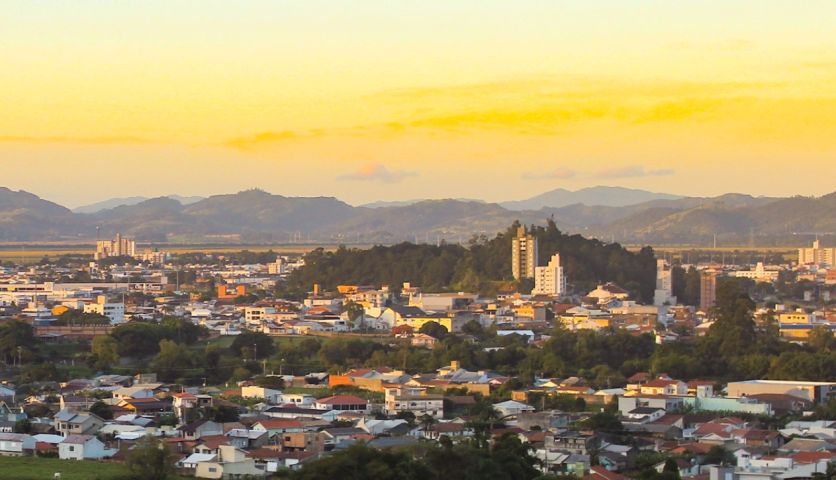 Tubarão registra temperatura mais alta do ano nesta quinta-feira