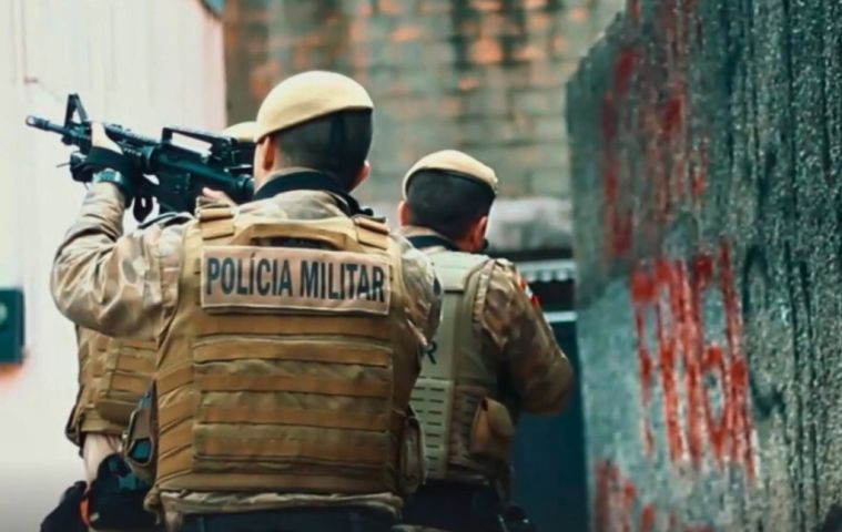 Adolescente é apreendido por tráfico de drogas no bairro Fábio Silva, em Tubarão