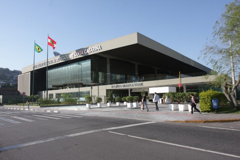 Confira os eleitos à Assembleia Legislativa de SC