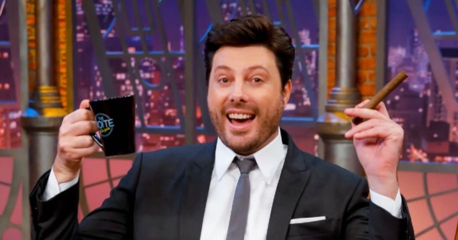 Danilo Gentili confirma apresentação de stand-up em Tubarão