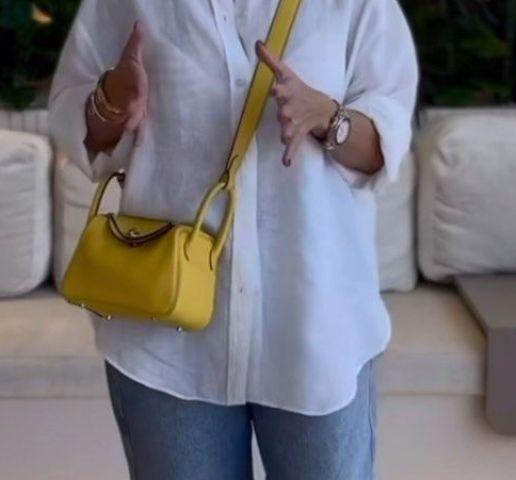 Mulher de 61 anos tem bolsa roubada enquanto andava de bicicleta em Capivari de Baixo