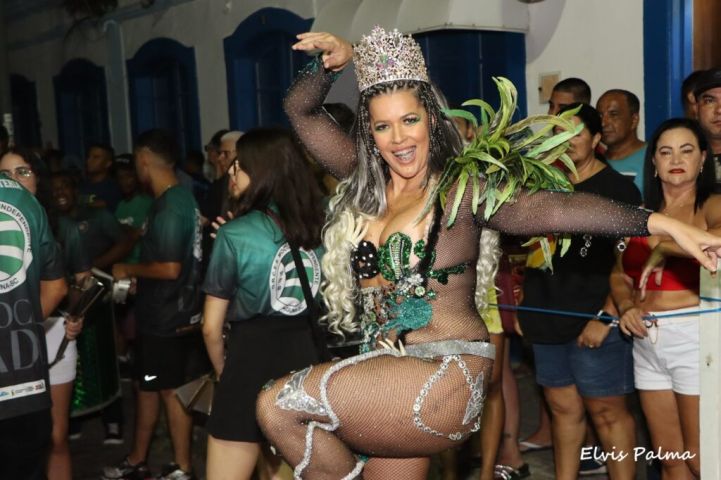 Pré-carnaval das escolas de samba de Laguna continua nesta quinta (13)