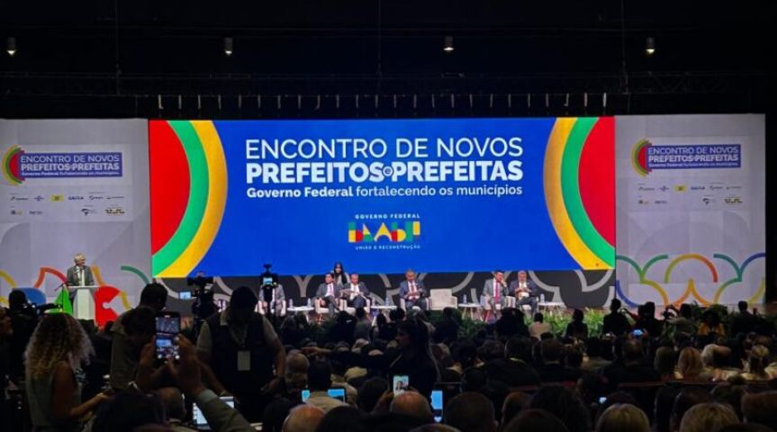 Tubarão participa de encontro de prefeitos em Brasília e avança em parcerias