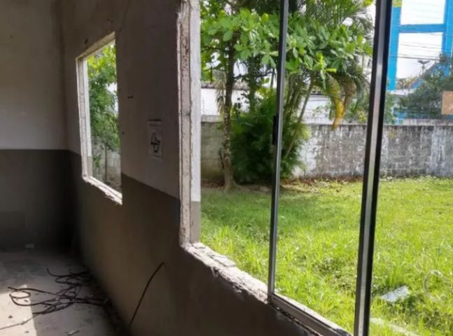 Homem é preso em flagrante por furto de janelas de alumínio em Tubarão