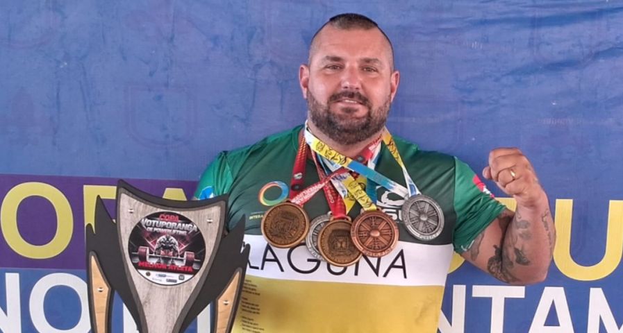 Atleta lagunense Yuri Rafael conquista 5 medalhas na Copa Votuporanga de Powerlifting, em São Paulo