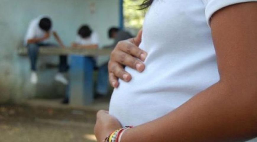 Juíza de SC que tentou impedir aborto legal de criança vítima de estupro recebe pena de censura
