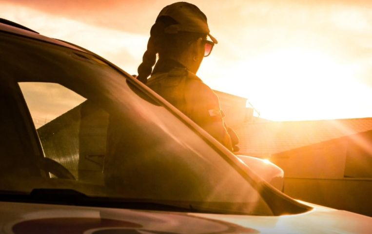 Homem com mandado por homicídio é preso em restaurante de Tubarão