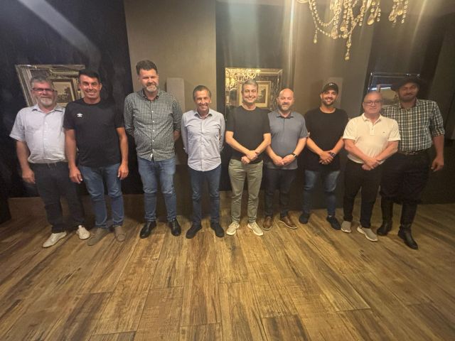 Presidente da Alesc discute projetos regionais em reunião com o PSD de Tubarão