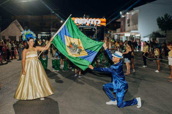 Carnaval de Braço do Norte reúne milhares de foliões
