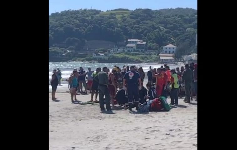 (Vídeo) Homem morre após afogamento na Praia Central de Garopaba