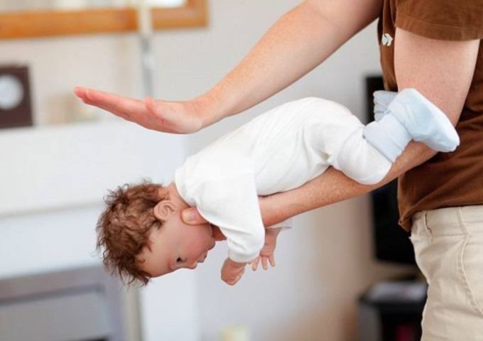 Polícia Militar e Bombeiros salvam bebê engasgada em Tubarão