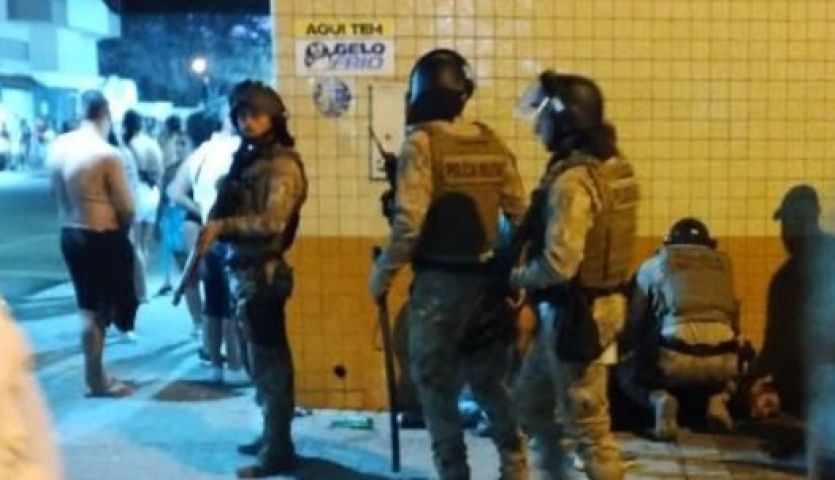 Ladrão de celulares é preso pela PM após Bloco da Pracinha em Laguna