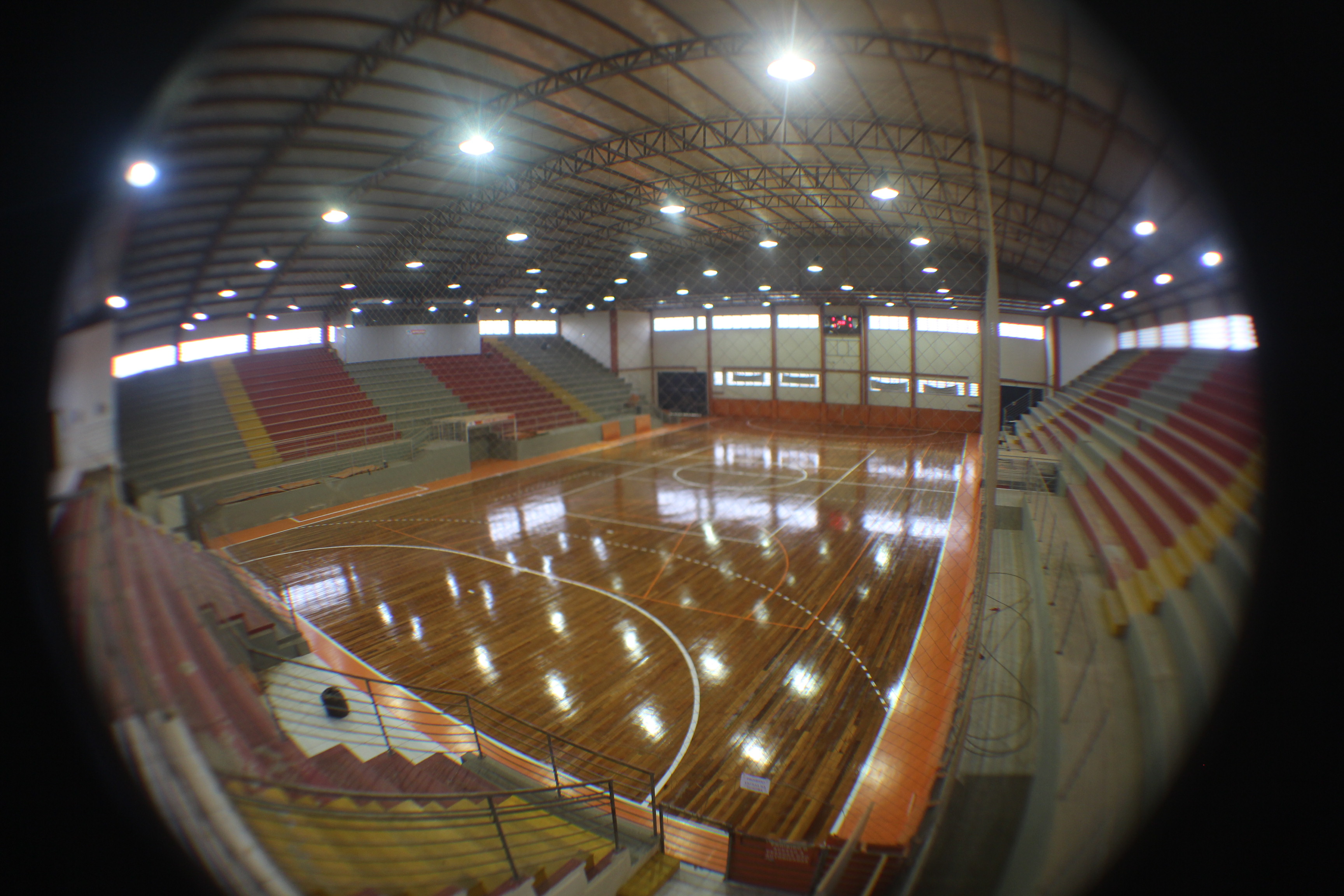 Reforma do Ginásio Poliesportivo, em Capivari de Baixo, entra na fase final