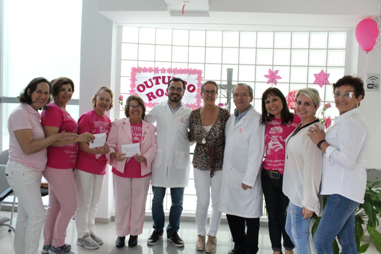 Ação entre amigas resulta em mamografias e exames para mulheres de baixa renda em Tubarão